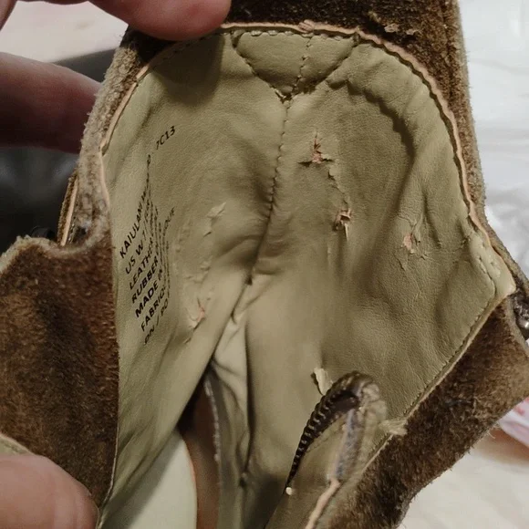 Olukai Kalulani Boot Seal Brown Mustang Distressed Boots Sz.7 Gently Worn - Picture 14 of 16